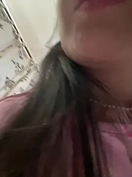 amberbakee online show from October 30, 2025, 1:34 pm