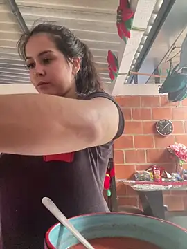 Snapshot of amberbakee chatting on December 17, 2025, 3:18 pm amberbakee online show from December 17, 2025, 3:18 pm