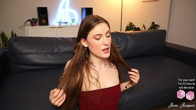 Snapshot of junejuniper chatting on November 9, 2025, 12:42 am junejuniper online show from November 9, 2025, 12:42 am