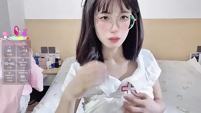 yuanbao a online show from September 27, 2025, 12:32 pm