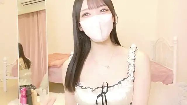 Snapshot of roachan_ chatting on February 11, 2026, 1:49 pm roachan online show from February 11, 2026, 1:49 pm