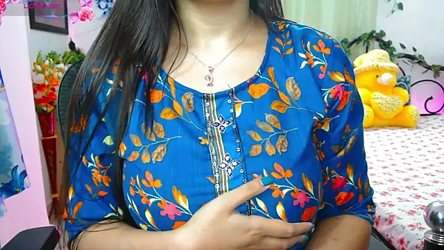Snapshot of WildDimpi_0 chatting on October 15, 2025, 10:32 pm WildDimpi 0 online show from October 15, 2025, 10:32 pm