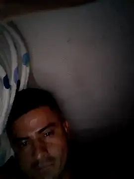 Andr3s69xxx online show from September 15, 2025, 12:32 am