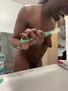 littyleesh1 online show from March 8, 2026, 3:49 pm