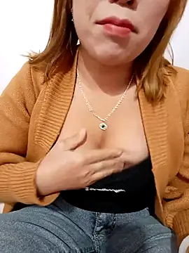 keobong-00 online show from December 17, 2025, 12:49 am