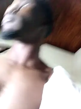 donchico0 online show from September 19, 2025, 2:24 am