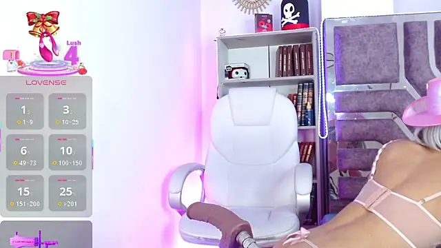 Eva Walker  online show from November 22, 2025, 6:01 am