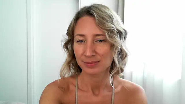 Paevoa online show from November 26, 2025, 9:54 am