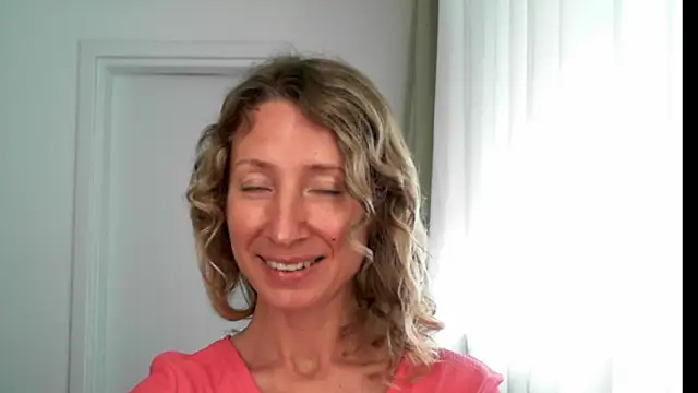 Snapshot of Paevoa chatting on February 16, 2026, 11:17 am Paevoa online show from February 16, 2026, 11:17 am