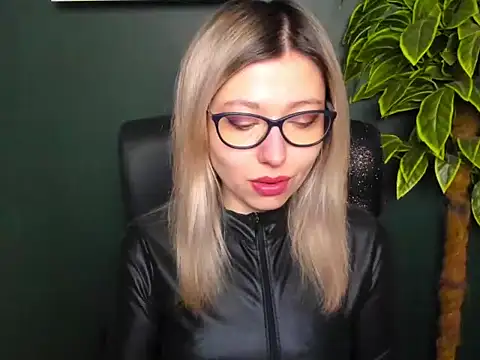 loveHeidi online show from January 19, 2026, 7:23 am