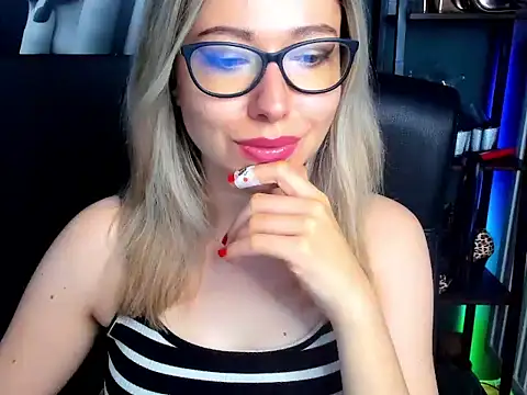 loveHeidi online show from July 8, 2026, 9:03 am