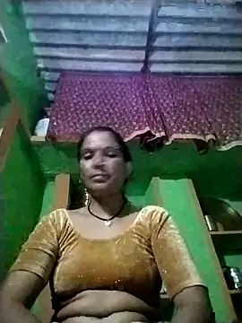 Monika cut online show from October 12, 2025, 4:06 pm