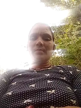 Monika cut online show from October 19, 2025, 4:13 am