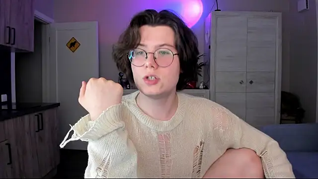 Derek Shameless online show from July 7, 2026, 8:35 pm