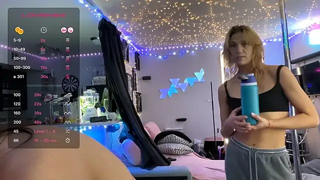 Snapshot of icy_pisces chatting on September 17, 2025, 12:40 pm icy pisces online show from September 17, 2025, 12:40 pm