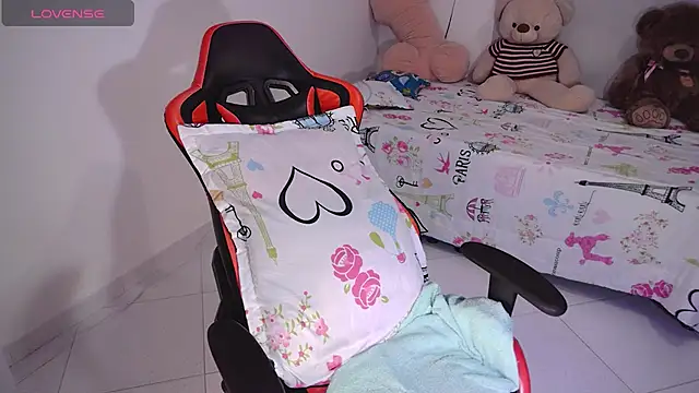 Snapshot of CathaleyaSex chatting on March 15, 2025, 10:33 pm CathaleyaSex online show from March 15, 2025, 10:33 pm