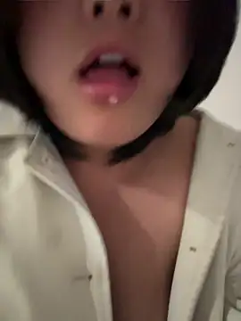 Fengbaby-555 online show from April 20, 2026, 1:58 pm