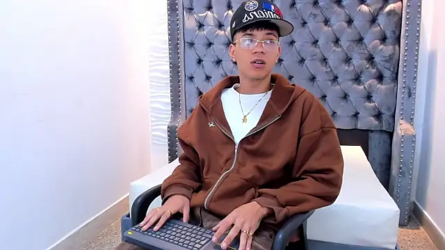 MARSHALL SPENCER online show from April 18, 2026, 1:04 pm