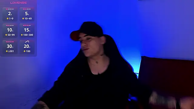 PeytonBox online show from November 10, 2025, 11:31 am