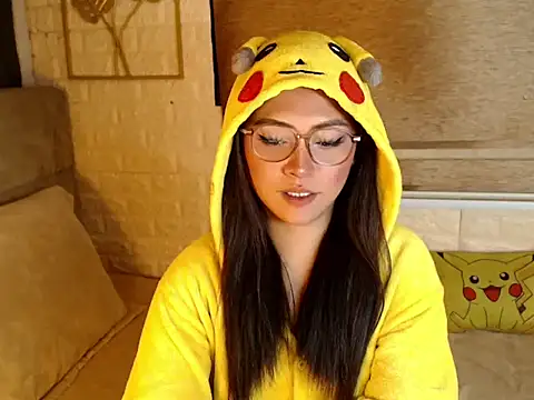 yourdevilsweettsx online show from February 14, 2026, 1:41 pm