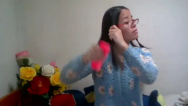 Snapshot of sweethanajapanese chatting on February 19, 2026, 12:45 pm sweethanajapanese online show from February 19, 2026, 12:45 pm