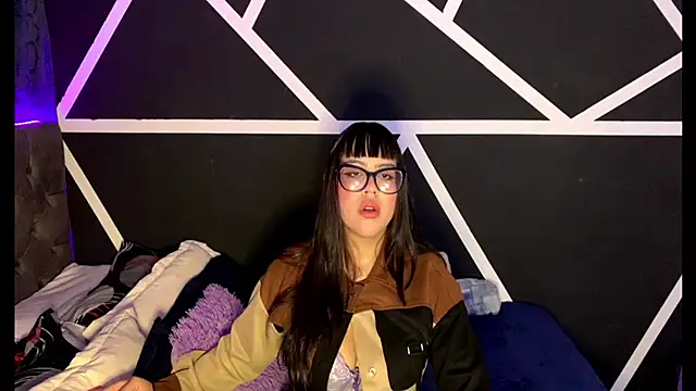 Melody dreams online show from October 2, 2025, 4:19 am