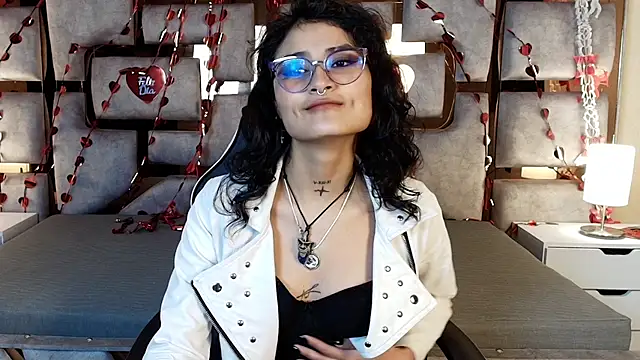 LilyRouset online show from September 15, 2025, 12:49 pm