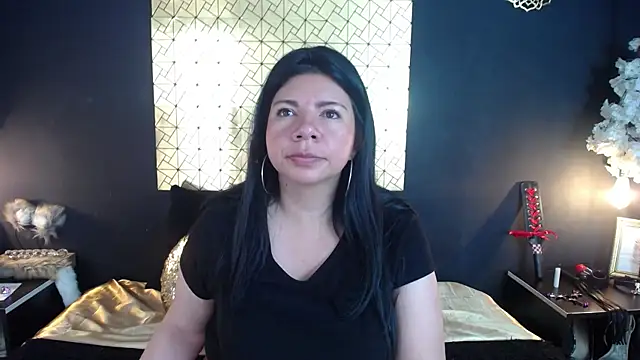 kinky momm online show from May 1, 2026, 3:38 pm
