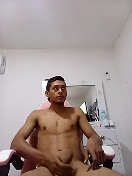 Boy hot- online show from September 18, 2025, 4:25 am