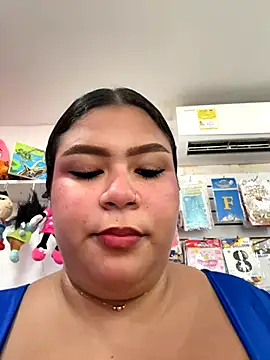 Julietafosters online show from September 18, 2025, 8:11 pm