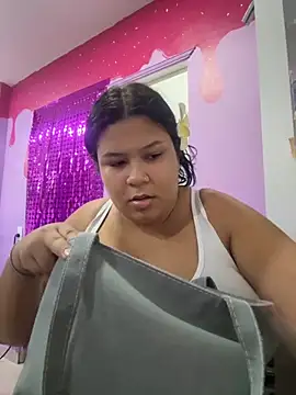 Julietafosters online show from October 14, 2025, 9:48 pm