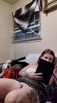 nakedgarbageperson online show from July 20, 2026, 3:32 am
