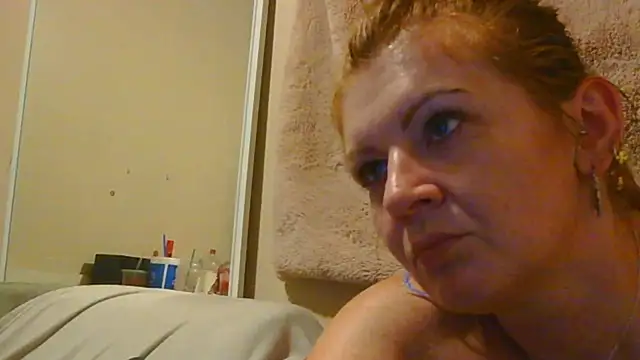 nakedgarbageperson online show from August 1, 2026, 10:14 am