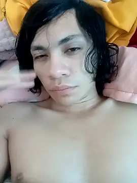 Snapshot of kittymutant99 chatting on December 20, 2025, 2:35 pm kittymutant99 online show from December 20, 2025, 2:35 pm