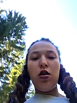 bitch Marley online show from September 25, 2025, 12:09 pm