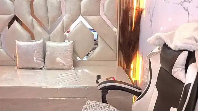 antonela tp online show from December 3, 2025, 12:47 pm