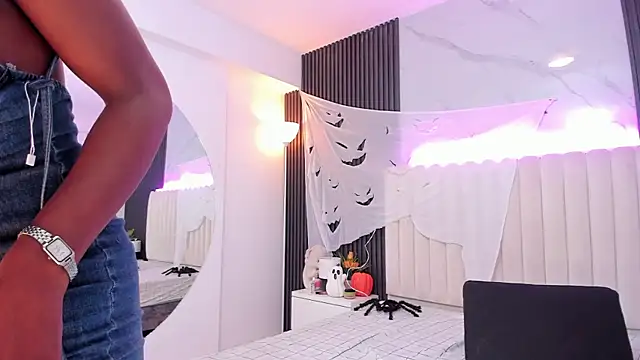 Snapshot of NalahCampbell chatting on October 30, 2025, 7:36 pm NalahCampbell online show from October 30, 2025, 7:36 pm