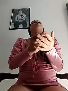 Shell Latina online show from November 8, 2025, 1:33 pm