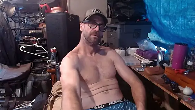 PeterHanglin online show from March 19, 2026, 8:35 pm