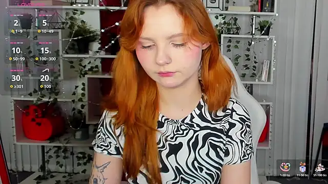 Snapshot of AlisHanson chatting on November 15, 2025, 11:07 am AlisHanson online show from November 15, 2025, 11:07 am