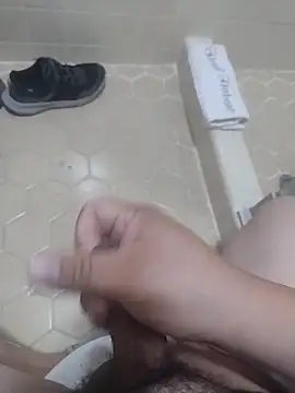 Santiagoqro85 online show from December 17, 2025, 9:32 pm