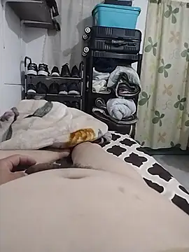 Santiagoqro85 online show from July 28, 2026, 3:57 am