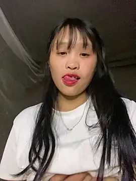 Snapshot of mika-bae chatting on September 23, 2025, 2:09 pm mika-bae online show from September 23, 2025, 2:09 pm