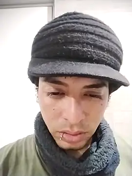 ThiagoFernandezChancay25 online show from September 18, 2025, 2:57 am