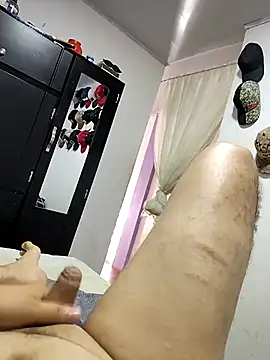 Snapshot of fabianmanchola chatting on November 13, 2025, 9:36 pm fabianmanchola online show from November 13, 2025, 9:36 pm