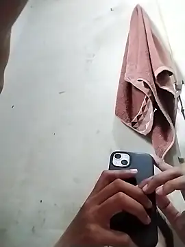 Snapshot of skylar_27 chatting on October 12, 2025, 5:39 am skylar 27 online show from October 12, 2025, 5:39 am