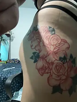 Snapshot of Edalyn29 chatting on September 27, 2025, 7:52 pm Edalyn29 online show from September 27, 2025, 7:52 pm