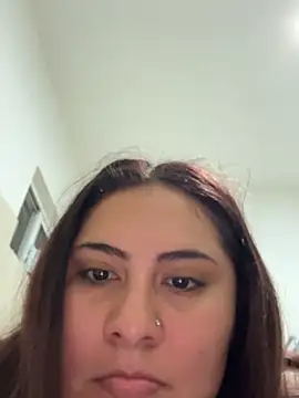 Snapshot of Edalyn29 chatting on February 2, 2026, 8:24 am Edalyn29 online show from February 2, 2026, 8:24 am