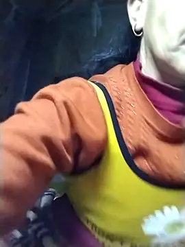 -Xuka-200 online show from January 5, 2026, 11:19 pm