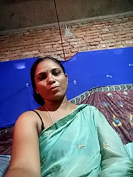 Snapshot of Notyriya7 chatting on October 28, 2025, 5:11 am Notyriya7 online show from October 28, 2025, 5:11 am